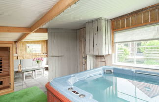 Photo 3 - Beautiful Holiday Home in Schagerbrug With Bubble Bath