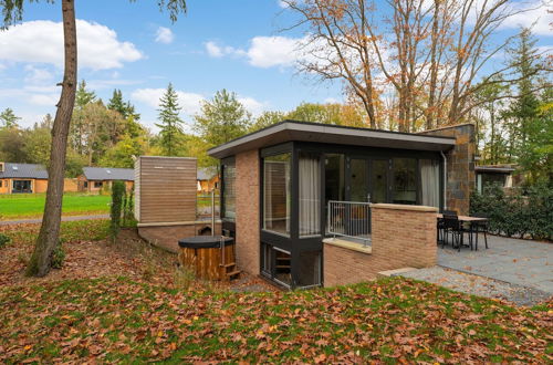 Photo 31 - Cosy Holiday Home in Soesterberg With hot tub