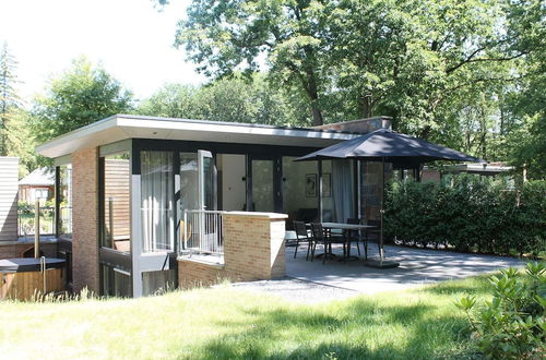 Photo 26 - Cosy Holiday Home in Soesterberg With hot tub