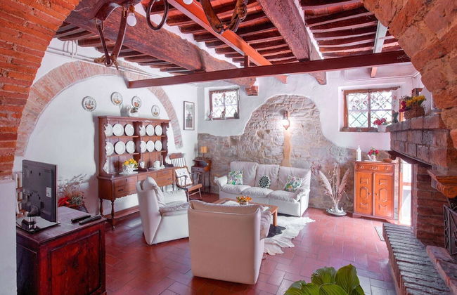 Holiday Home in Marciano Della Chiana With a Private Pool - Photo 16