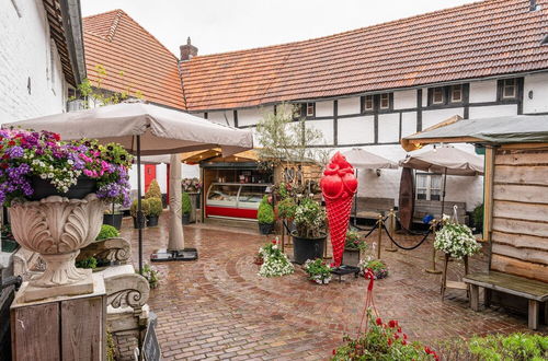 Photo 32 - Inviting Holiday Home in Voerendaal With Garden