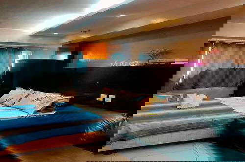 Photo 3 - Madison Place At Sea Residences