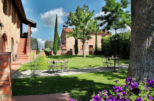 Photo 24 - Mansion in Montepulciano With Pool