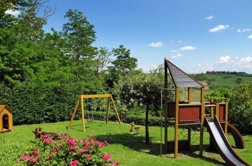 Photo 37 - Mansion in Montepulciano With Pool