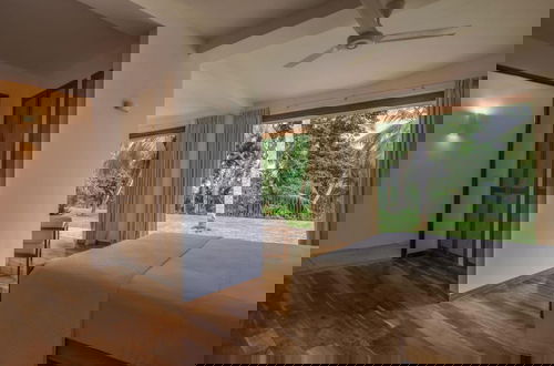 Foto 29 - Luxurious 07 Bedroom Hilltop Villa With Private Gym