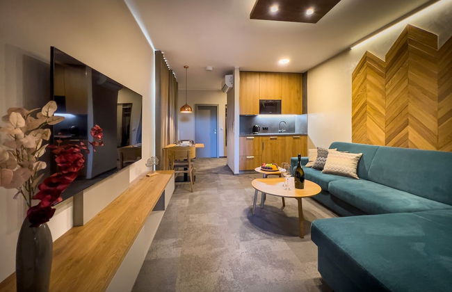 APLEND Lake Resort - Photo 2