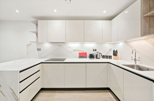 Foto 4 - Executive Apartments in the Heart of London, Free WiFi by City Stay London