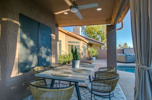 Photo 12 - Luxury Scottsdale 5 Bdrm W/pool and Hot Tub