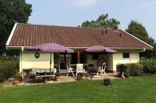 Photo 5 - Detached House With Large Enclosed Garden, Playground Equipment and Covered Terrace