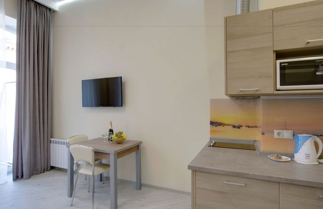 Summit Apart Hotel - Photo 19