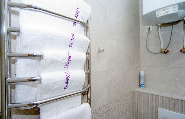 Summit Apart Hotel - Photo 31