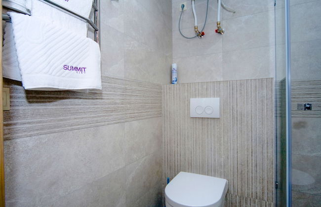 Summit Apart Hotel - Photo 26