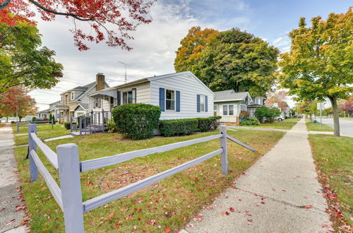 Photo 7 - Ludington Vacation Rental - Walk to Lake Michigan