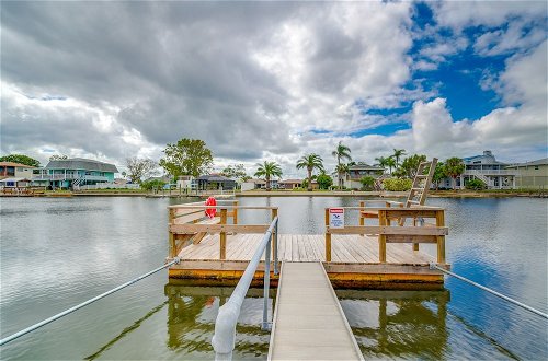 Foto 2 - Hernando Beach Waterfront Home w/ Boat Dock & Deck