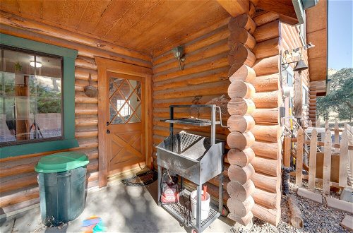 Foto 2 - Cozy Cabin Near Sequoia Natl Forest on 3 Acres