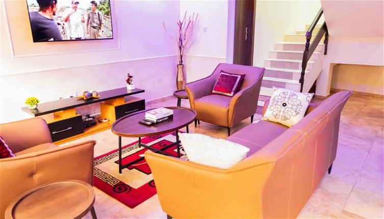 Photo 1 - Captivating 3-bed Apartment in Lagos
