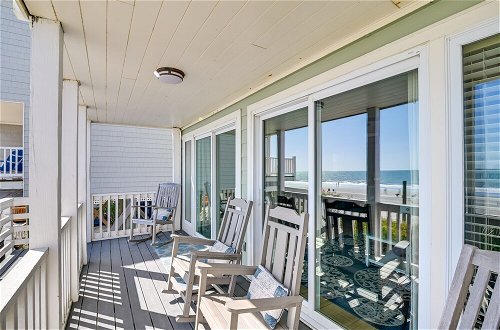Foto 12 - Oceanfront Murrells Inlet Home w/ Beach Access