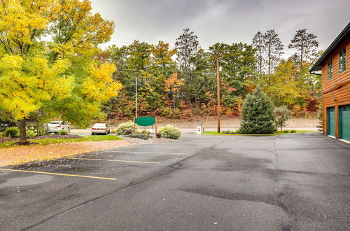 Foto 5 - Lake Minocqua Condo w/ Shared Boat Dock & Slip