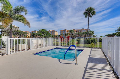 Photo 28 - Idyllic Fort Pierce Condo w/ Balcony & Pool Access