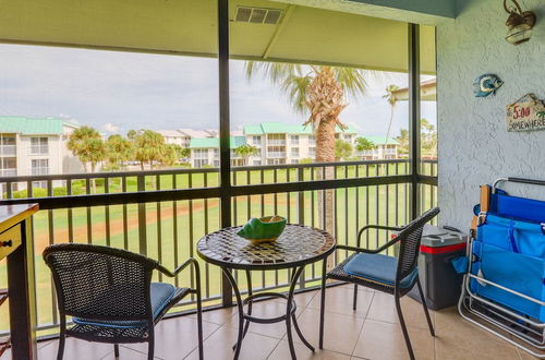 Foto 12 - Hutchinson Island Beach Condo w/ Golf Course View