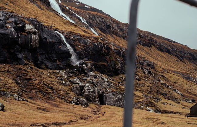 Charming 3 Bedroom House In A Peaceful Village - Photo 23