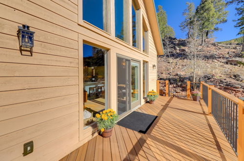 Photo 11 - Luxury Haven w/ Hot Tub & Staunton State Park View