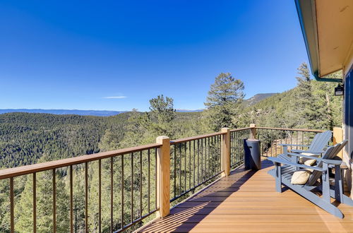 Photo 9 - Luxury Haven w/ Hot Tub & Staunton State Park View