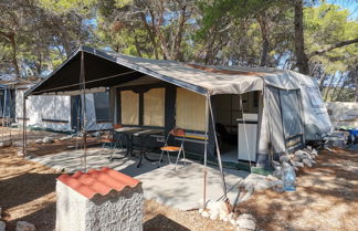 Photo 1 - Room in Cabin - Caravan Near the sea 5