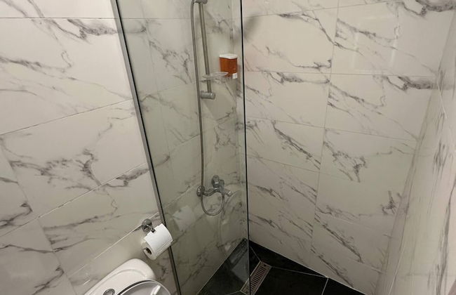 Private 33near Downtown Kh&sh - Photo 7