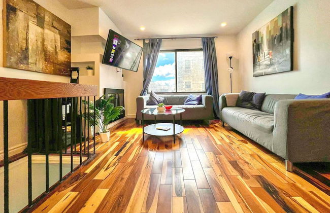 Stylish Townhome Dt Mtl Num01 - Photo 1