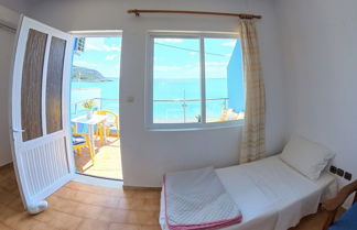 Photo 1 - Top Floor Beach Front Apartment