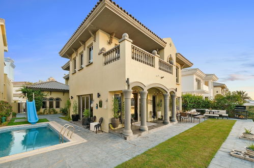 Foto 12 - Manzil -Exquisite 5BR Villa in Palm w Beach Access