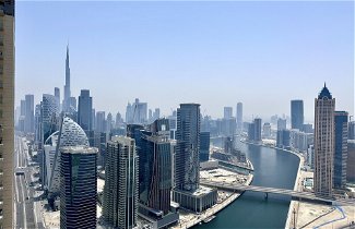 Foto 1 - Lux BnB Amna Tower Burj Views