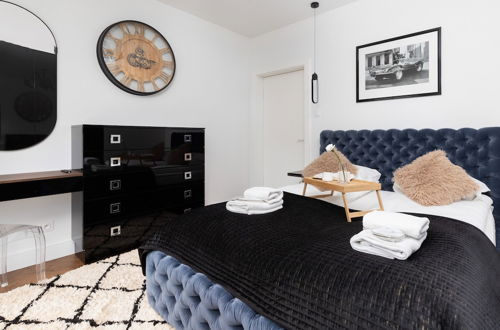 Foto 9 - Stylish Apartment by Renters Prestige