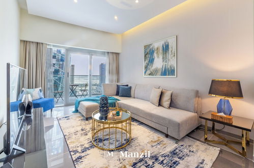 Photo 7 - Manzil - Designer 1 BR Apt near Burj & Dubai Mall