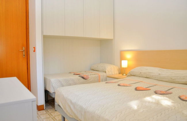 Adorable Seaside Flat for 5 Guests - Beahost - Foto 2