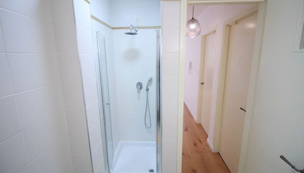 Dusche im Bad
