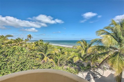 Foto 6 - Beachfront Quintana Roo Apartment w/ Ocean Views