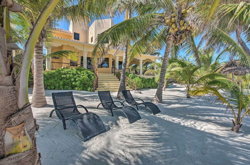 Foto 14 - Beachfront Quintana Roo Apartment w/ Ocean Views