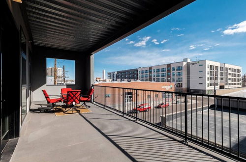 Photo 32 - Rino Art Lofts - Amazing Location - WFH and Patio