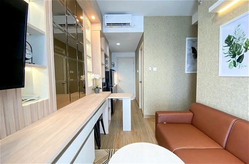 Photo 13 - Great Choice And Comfort Stay 2Br At Patraland Urbano Apartment