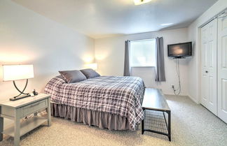 Photo 2 - Idaho Falls Townhome ~ 5 Mi to Tauthaus Park