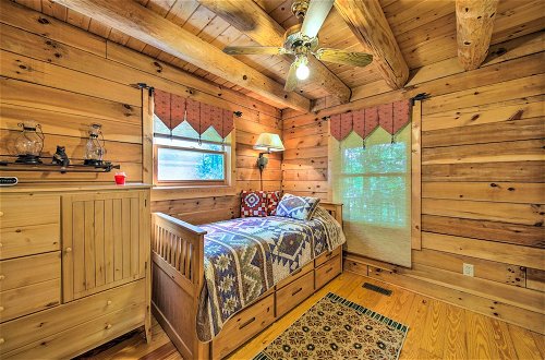 Foto 21 - Lush Marble Cabin Rental w/ Deck, Fire Pit & Grill