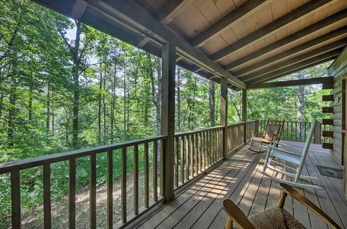 Foto 1 - Lush Marble Cabin Rental w/ Deck, Fire Pit & Grill