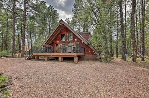 Photo 31 - Pinetop Chalet Cabin ~ 1 Mi to Woodland Park