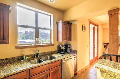 Photo 5 - Chic Pagosa Springs Condo w/ Porch - Walk to Shops