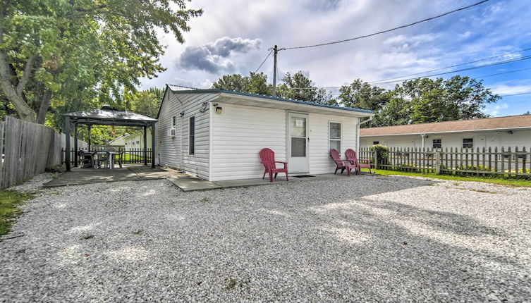 Photo 1 - Geneva-on-the-lake Cottage W/patio - Walk to Shore