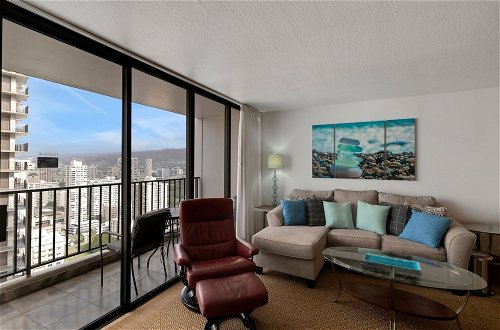 Foto 20 - Deluxe Ocean View Condo on 31st Floor - Free Parking & Wifi! by Koko Resort Vacation Rentals