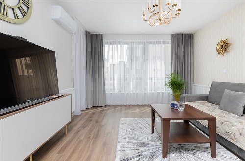 Foto 23 - Deluxe Apartment by Renters Prestige
