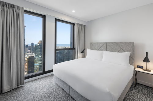 Photo 10 - Meriton Suites King Street Melbourne